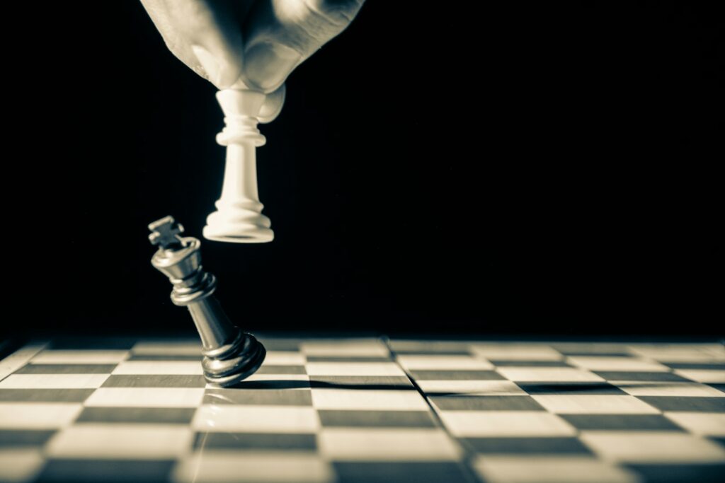 chess pieces representing the risks of link building